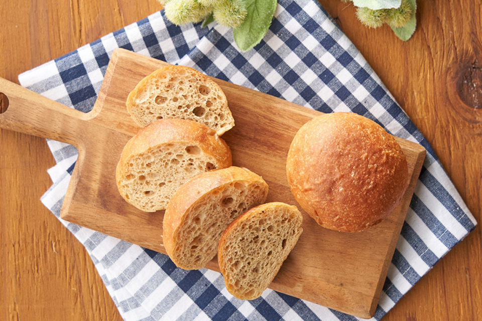 ふすまパンとは ふすまパンの効果や栄養を小麦粉パンと比較してみた アウトプット通信