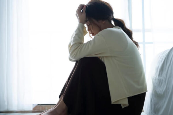 自分の性格の悪さに嫌気がさす女性
